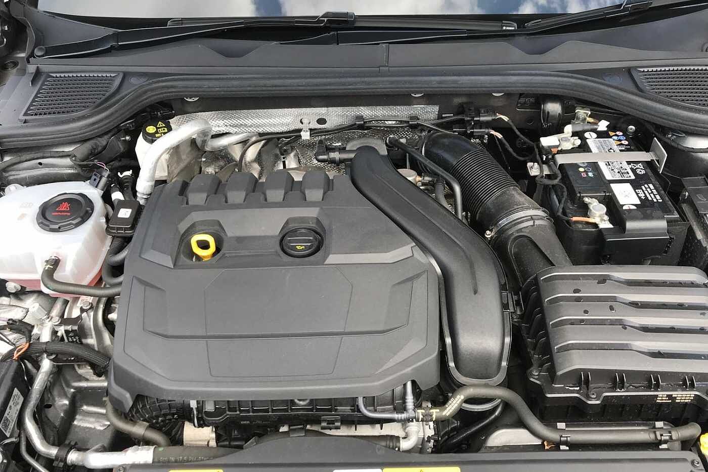 Volkswagen Golf 1.5 eTSI MHEV R-Line Hatchback 5dr Petrol Hybrid DSG Euro 6 (s/s) (150 ps)