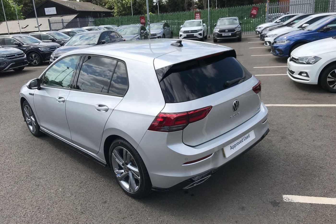 Volkswagen Golf 1.5 eTSI MHEV R-Line Hatchback 5dr Petrol Hybrid DSG Euro 6 (s/s) (150 ps)