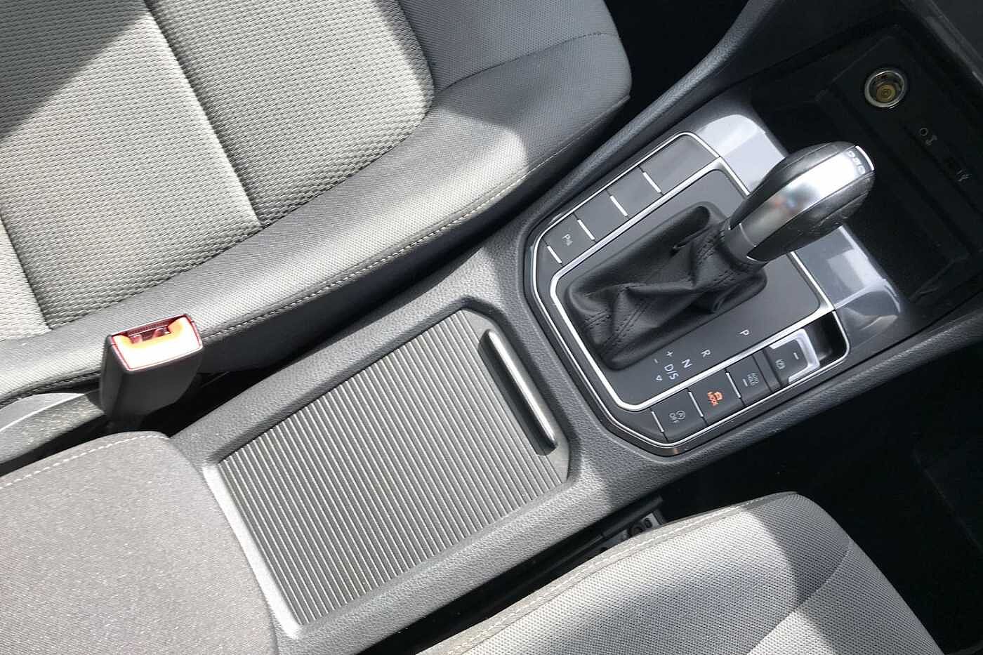 Volkswagen Golf SV