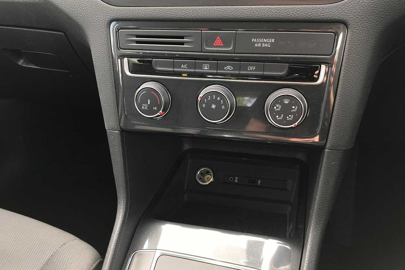 Volkswagen Golf SV