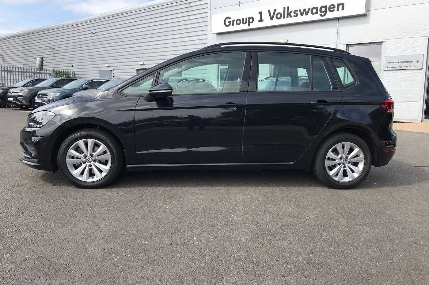 Volkswagen Golf SV