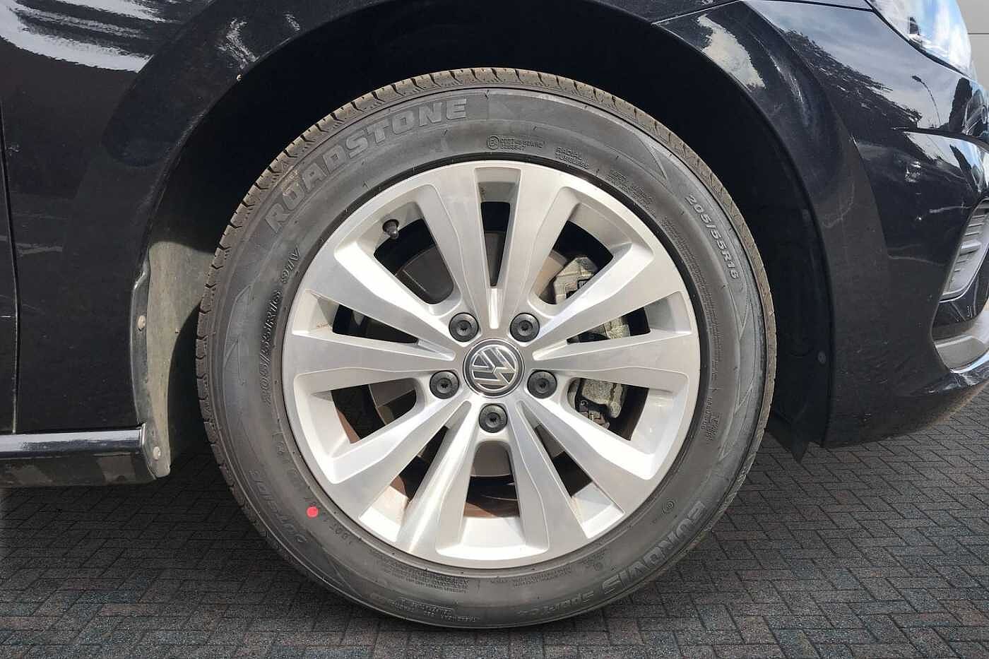 Volkswagen Golf SV