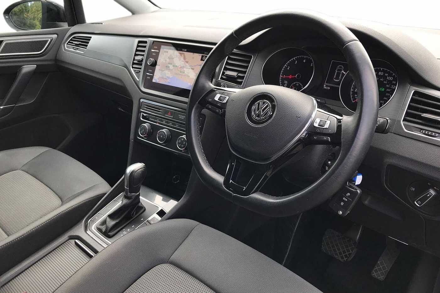 Volkswagen Golf SV
